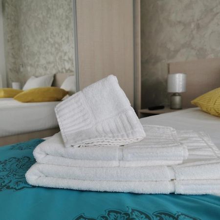 Otopeni Comfort Apartaments Extérieur photo
